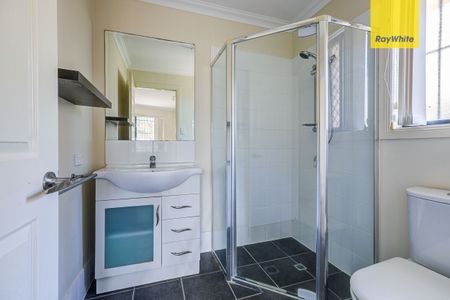 EXPANSIVE DOUBLE STOREY HOME IN QUIET STREET - Photo 2