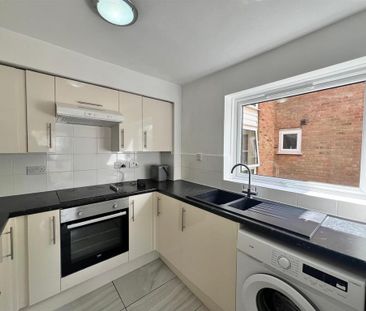 2 bedroom apartment to rent - Photo 5