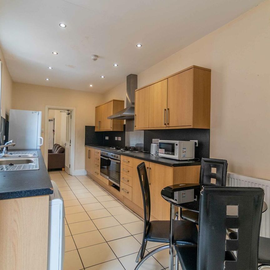 76 Eldon Street - Photo 1