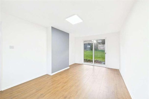 Glebe Road, Purley On Thames, Reading, Berkshire, RG8 - Photo 1