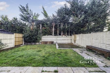 4 bedroom detached house to rent - Photo 3