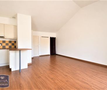 Location Appartement 2 pièces 52m² MONTAGNE 33570 - Photo 1