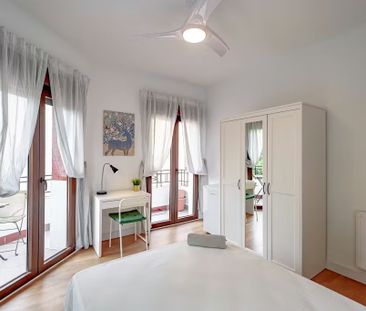 Avenida de la Albufera, Madrid, Community of Madrid 28038 - Photo 4