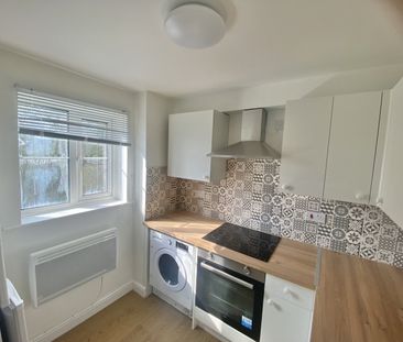Conway Gardens, Grays - Photo 3