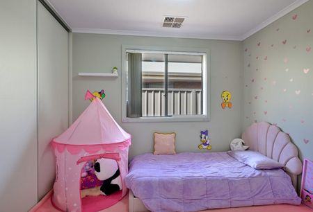 To register & apply for this property, please use this link: https://snug. com/ - Photo 4