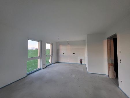 Lichtdurchfluteter ERSTBEZUG mit Aufzug und EBK - Foto 2