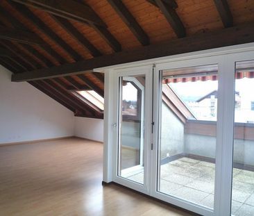 Grosszügige 5.5-Zimmer-Wohnung in Worben - Photo 1