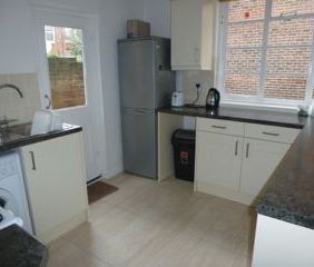Room in Student House to let - Portsmouth Uni - Photo 6