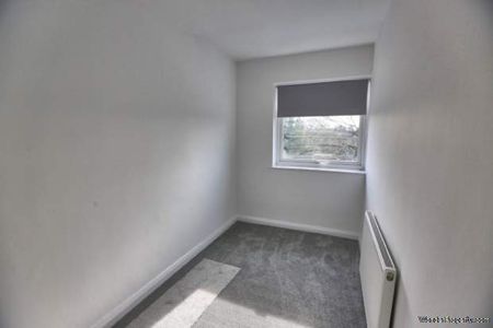 3 bedroom property to rent in Stockport - Photo 4