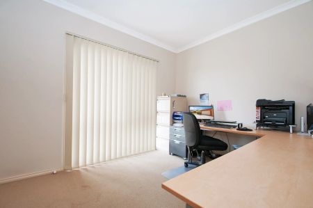 Walk Straight In & Enjoy Modern, Easy Living - Photo 2