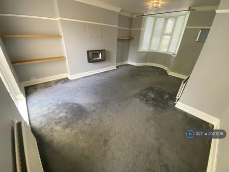 3 bedroom semi-detached house to rent - Photo 5