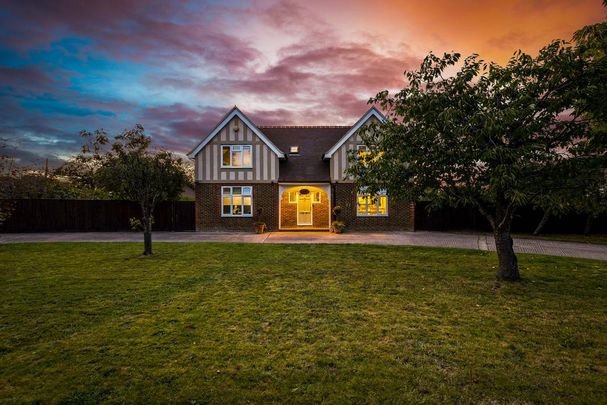 4 bedroom house to rent - Photo 1