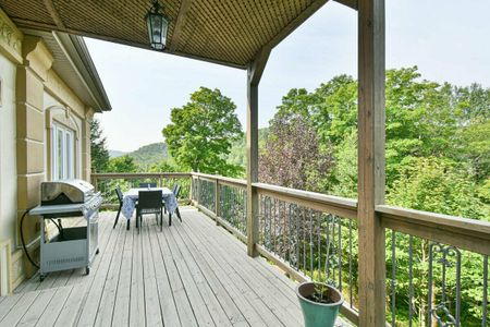 155 Rue Barnes, QC, CA, Mont-Tremblant - Photo 2