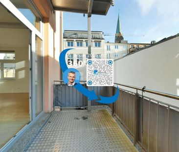 Mitten in der Stadt, fern vom Trubel: 2-Zimmer-Hofwohnung mit Balkon - Photo 2