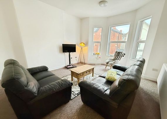 1 bedroom in a house share to rent - Photo 1