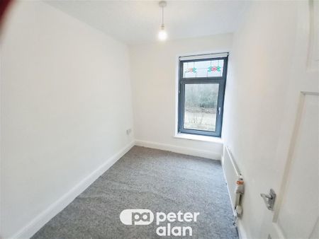 3 bedroom property to rent - Photo 2