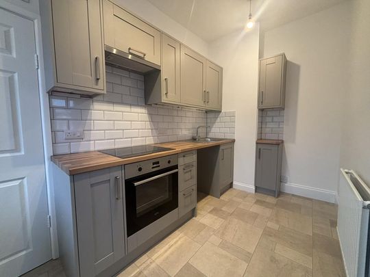 2 bedroom terraced house to rent - Photo 1