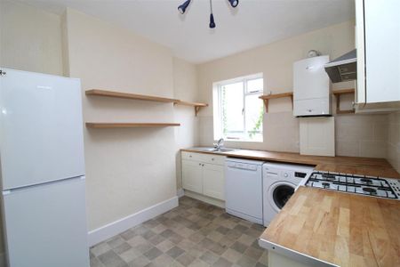 2 bedroom maisonette to rent - Photo 4