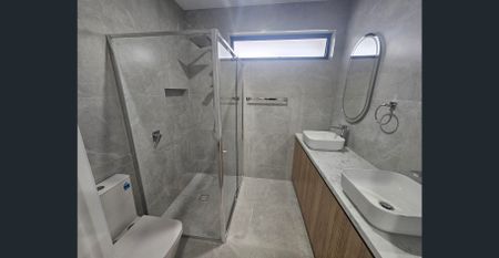 Stunning Family Home - Photo 5