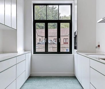 Woning te huur in Watermaal-Bosvoorde voor € 2.500 met 4 slaapkamers - Foto 2