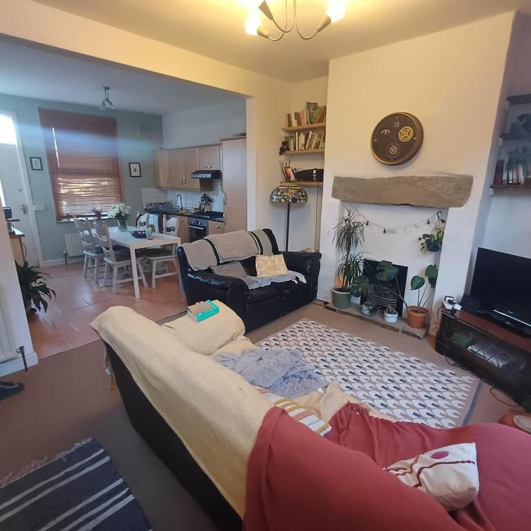 2 bedroom terraced house to rent - Photo 1