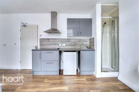 1 bedroom in a house share to rent - Photo 4