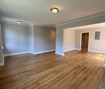 For Lease - 4099 Bathurst Street Unit# 4, Toronto, Ontario - Photo 2