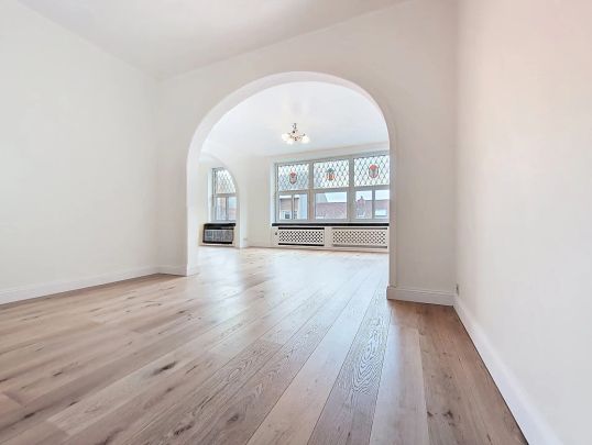 Rue Cervantes1190 Forest - Photo 1