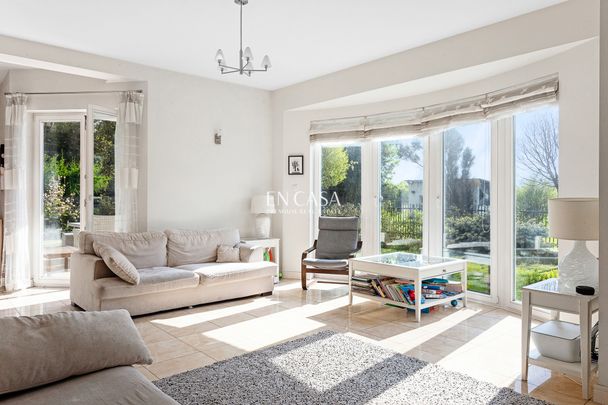 Wolnostojący, słoneczny dom 276 m - Zdjęcie 1