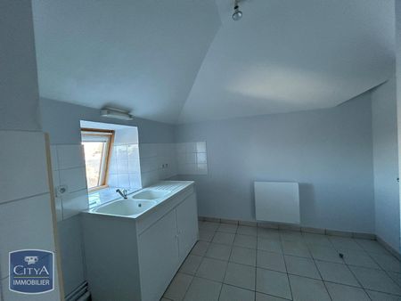 Location Appartement 4 pièces 79m² ROYE 80700 - Photo 4