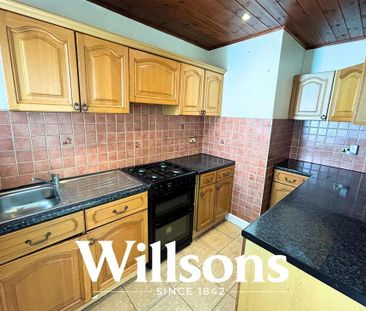 3 bedroom semi-detached house to rent - Photo 6