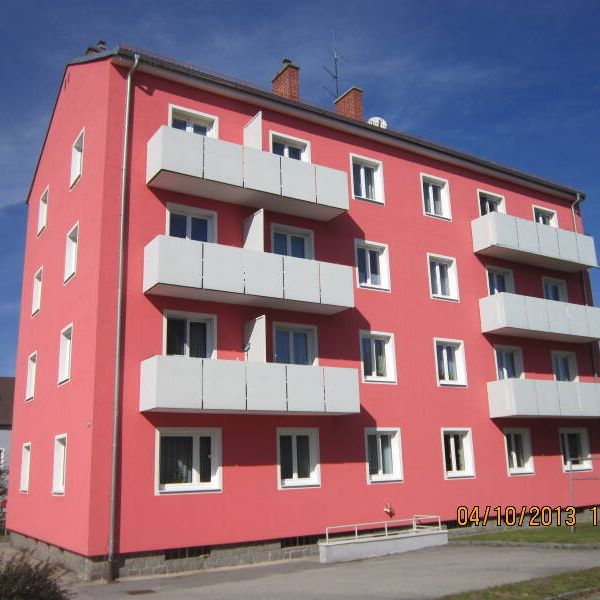 2 Zimmer Wohnung mit Küche und Balkon - Foto 1