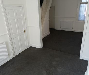 Glebe Road, Middlesbrough, TS1 4EW - Photo 3