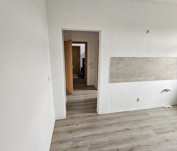 Helle Renovierte 2-Raum-Wohnung in Magdeburg Lemsdorf - Photo 1
