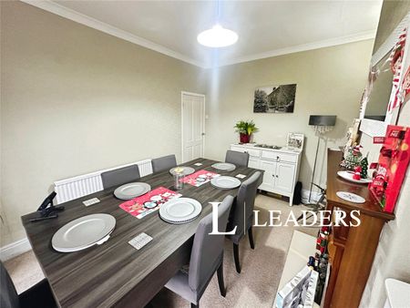 3 bedroom house to rent Buxton Street, Stoke-on-Trent, ST1 - Photo 4