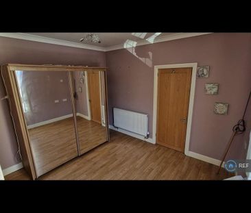 3 bedroom end of terrace house to rent - Photo 5