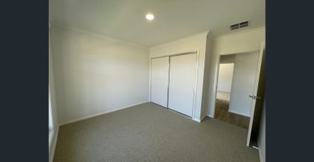 Brand New 3 Bedroom Home - Photo 5