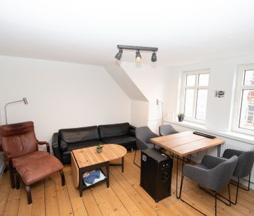 Lys lejlighed med moderne køkken og hyggelig gårdhave - Foto 4