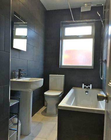 3 bedroom house share to rent - Photo 4