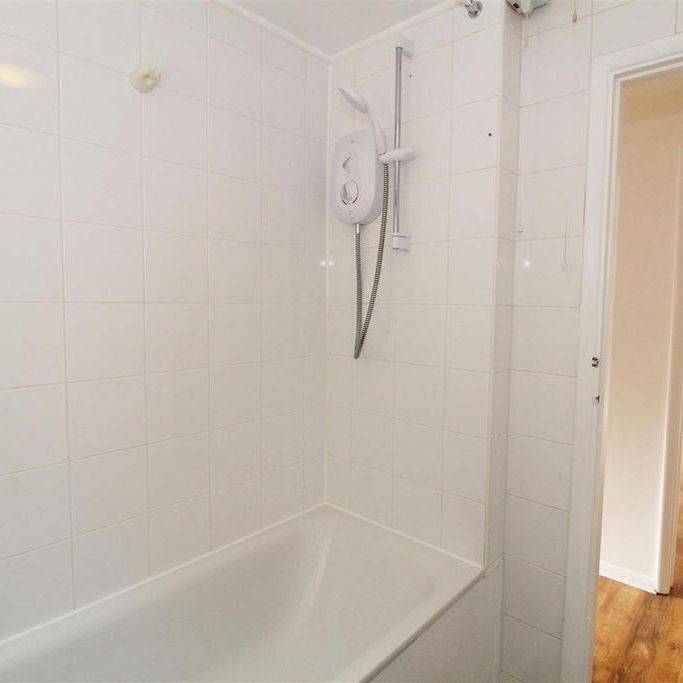 2 bedroom maisonette to rent - Photo 1