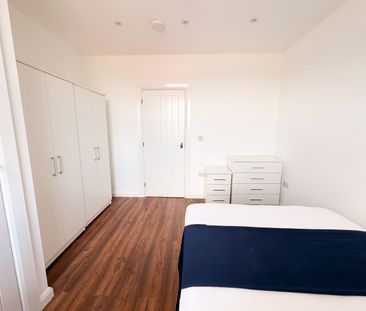 Room in a Shared House, Harrow Road, HA9 - Photo 1