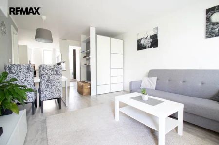 Pronájem zrekonstruovaného bytu 3+kk, Pardubice - Polabiny III - Fotografie 3