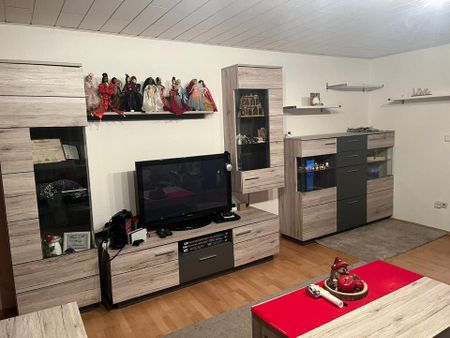 Großzügige 3-Zimmer-Wohnung mit sonniger Terrasse, Garten und Einbauküche - Photo 5