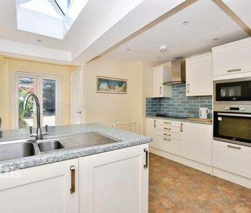2 bedroom cottage to rent - Photo 5
