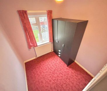 Brackley Road, Bedford - Photo 2