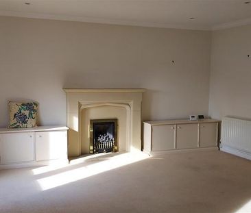 3 bedroom detached house to rent - Photo 5