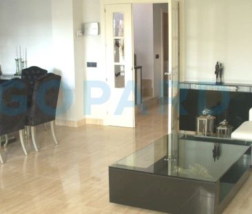 Casa adosada de alquiler en Villanueva de la Cañada ciudad - Photo 1