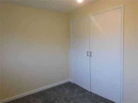 Vagg Lane, Chilthorne Domer, Yeovil, Somerset, BA21 - Photo 4