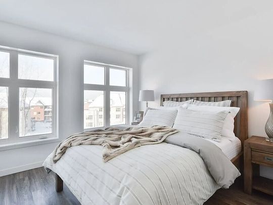 9155 Lennon Street, Brossard, QC - Photo 1