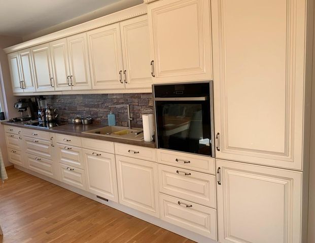 Neuwertig und sehr Zentral in Euskirchen mit Balkon, Küche,Garage - Foto 1